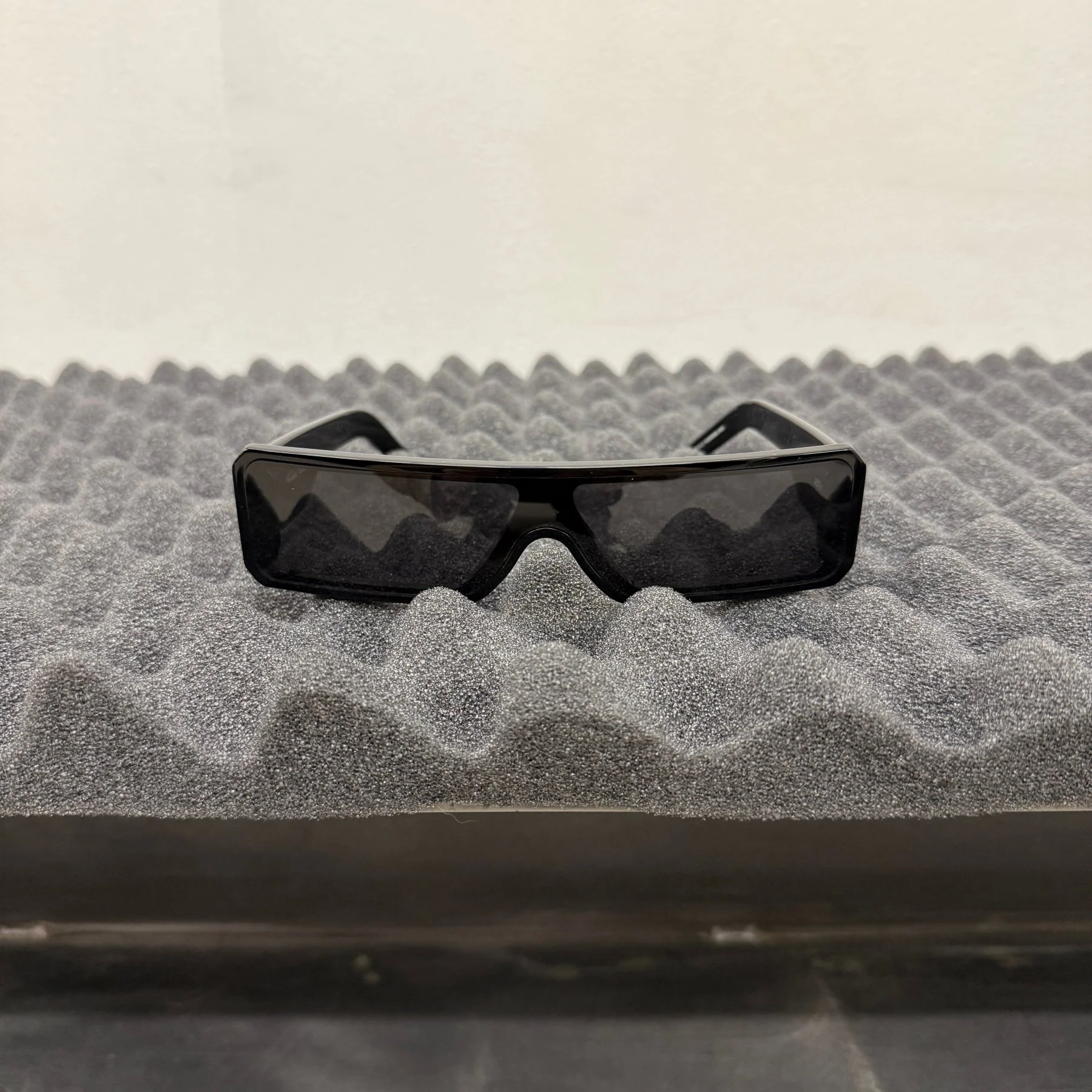 Rick Owens Geth Sunglasses Black/Black - Image 2