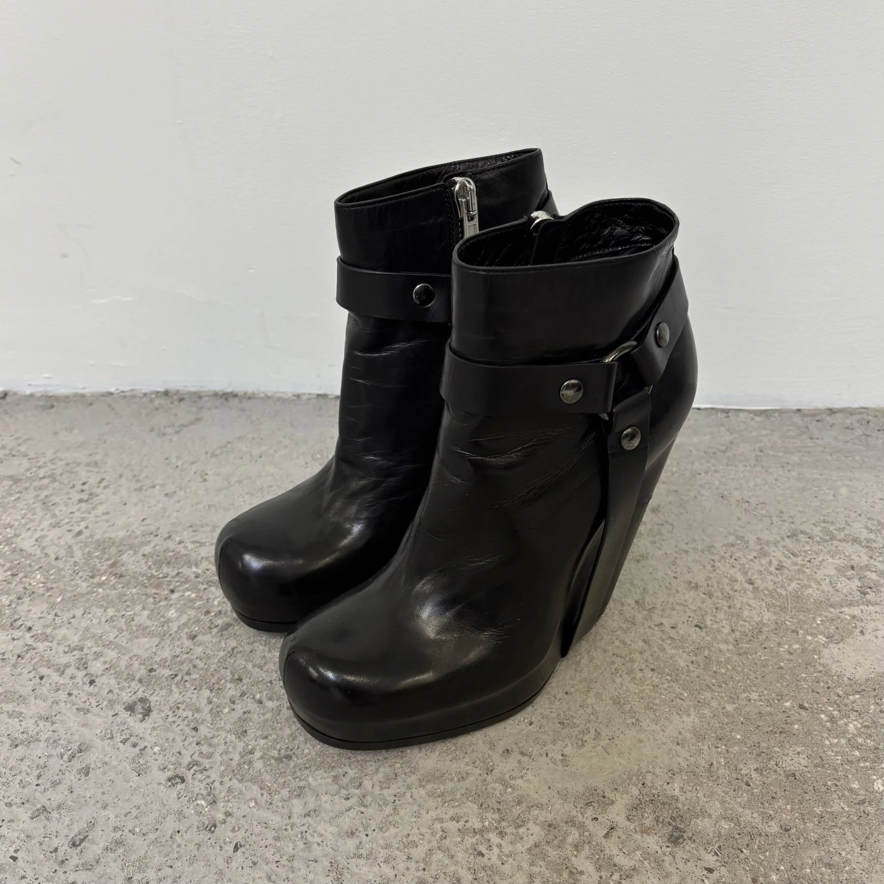 Rick Owens Wedged Buckle Heels - Image 2