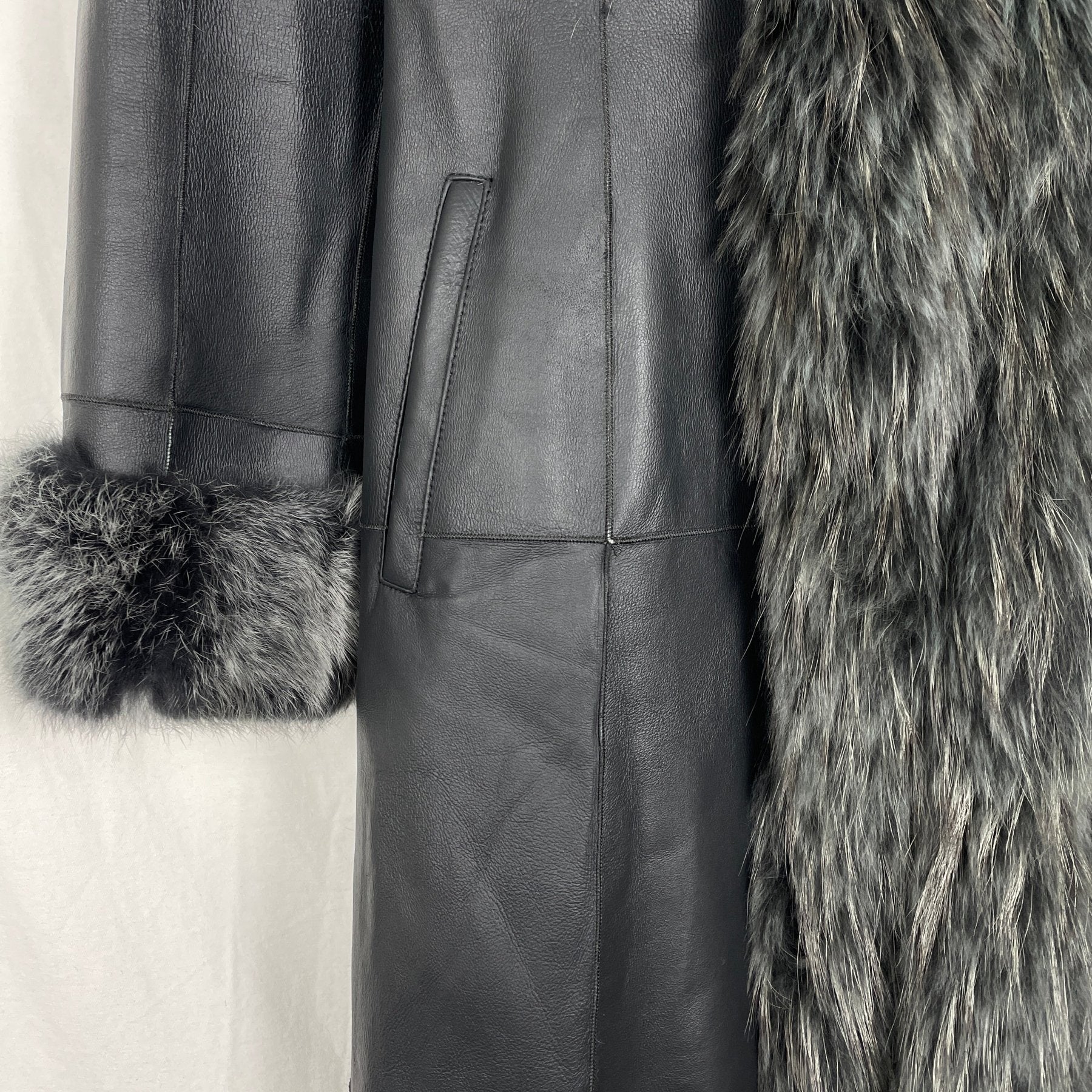 Ritsuko Shirahama Rabbit Fur Coat - Image 3