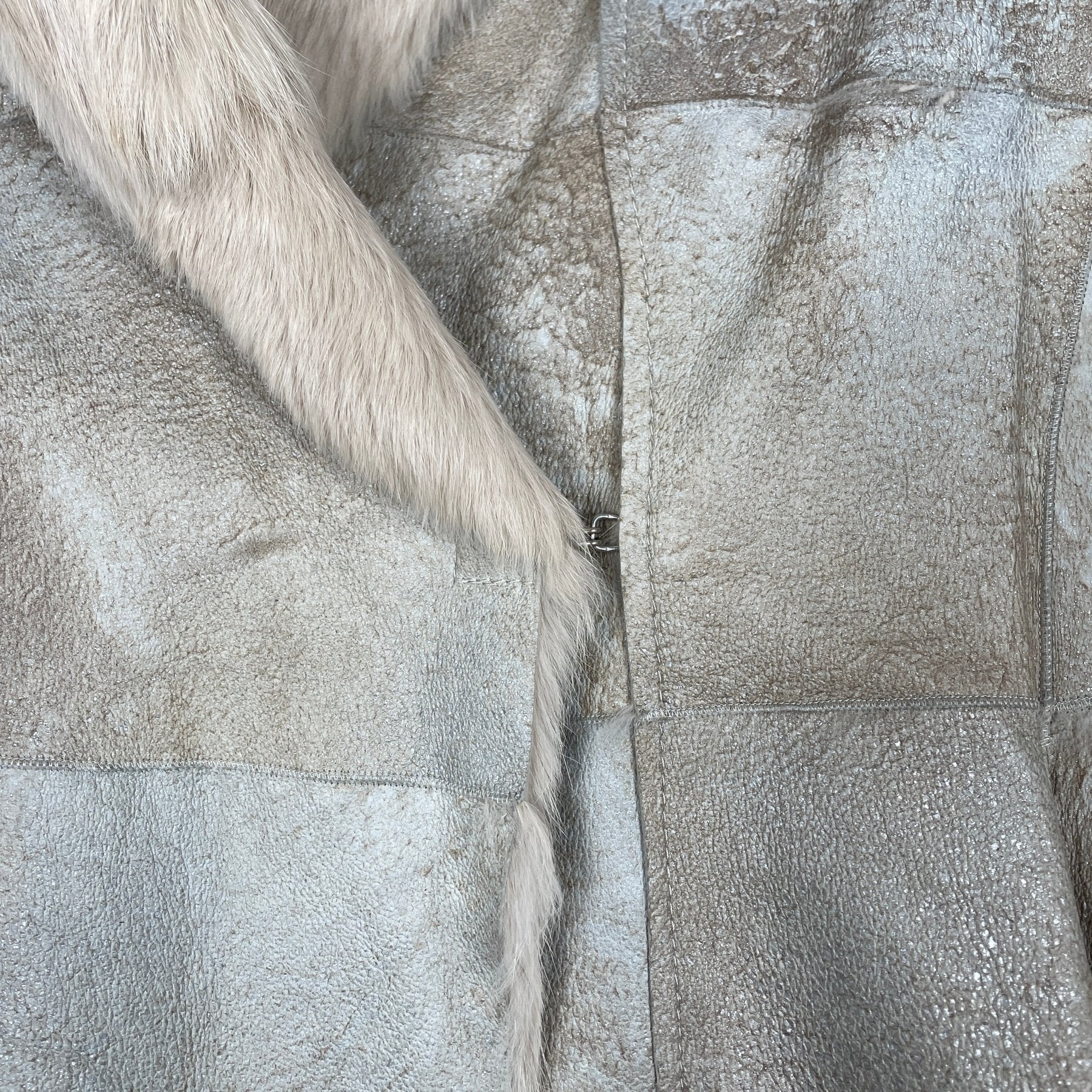 Ritsuko Shirahama Rabbit Fur Jacket - Image 7