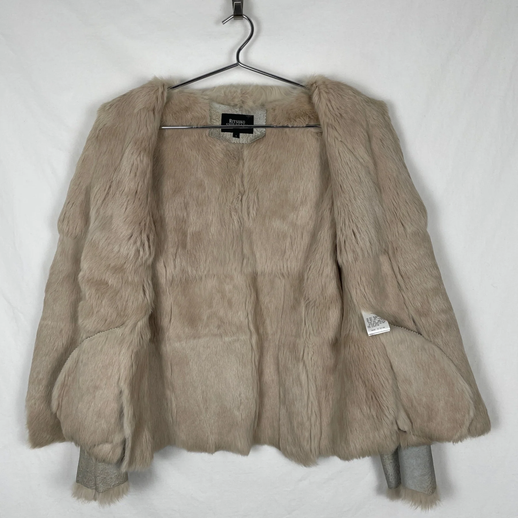 Ritsuko Shirahama Rabbit Fur Jacket - Image 8