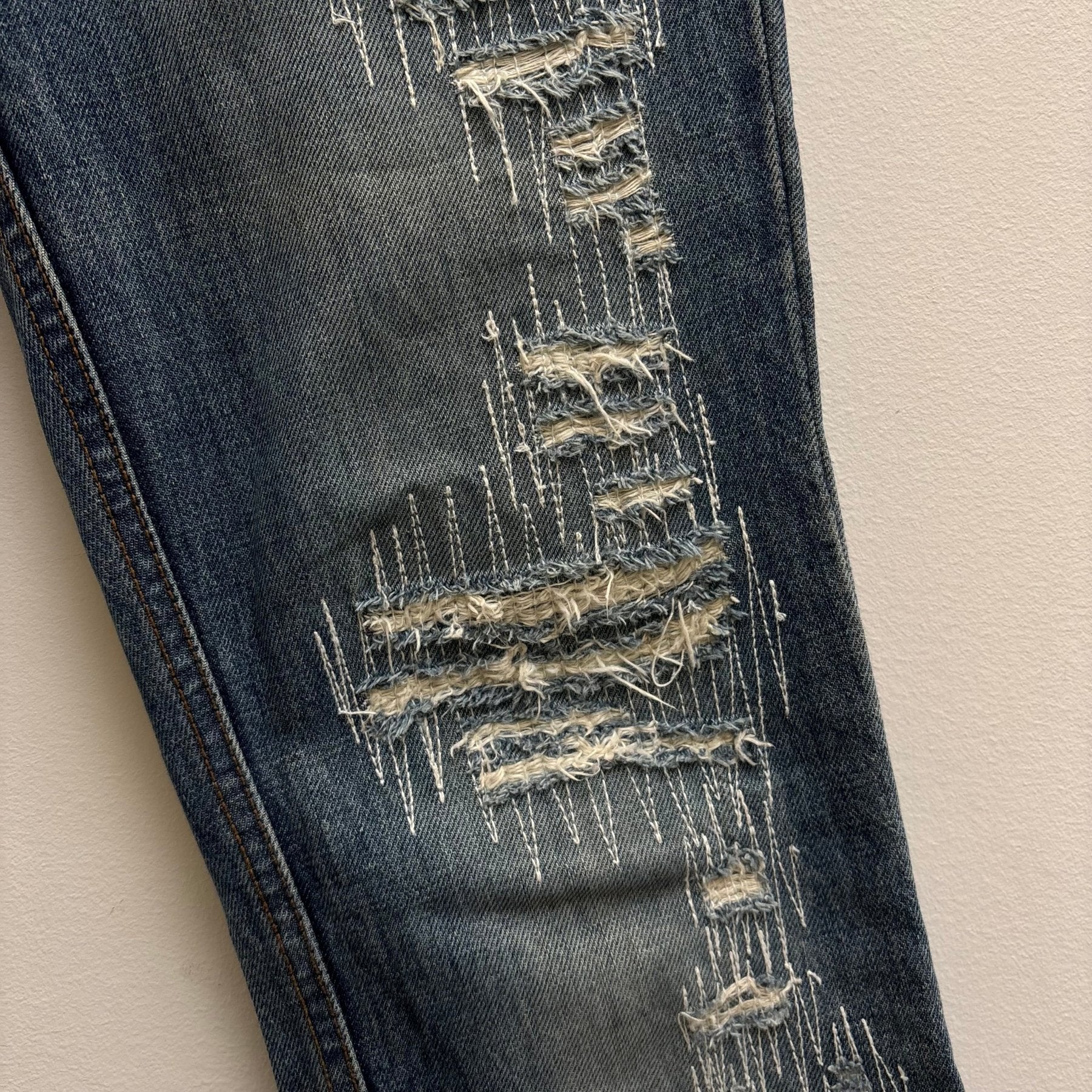 00s Shellac Rip & Repair Jeans - Image 5