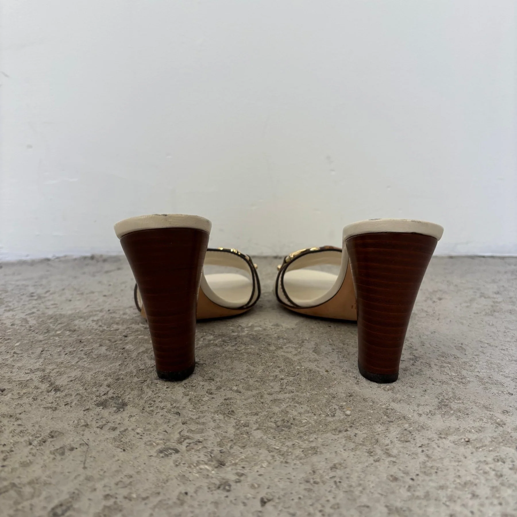 SS02 Gucci By Tom Ford Bamboo Horse Bit Leather Sandal Heels - Image 4