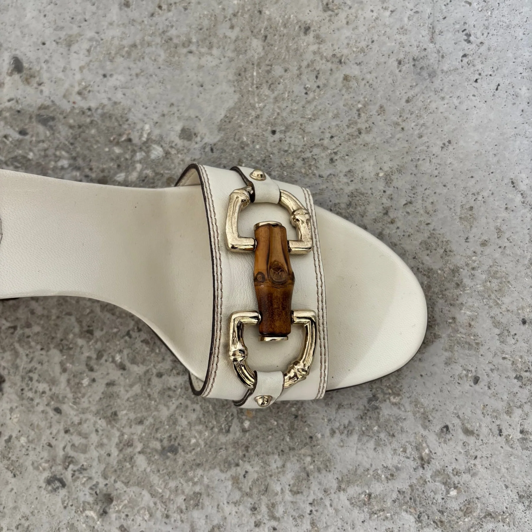 SS02 Gucci By Tom Ford Bamboo Horse Bit Leather Sandal Heels - Image 5