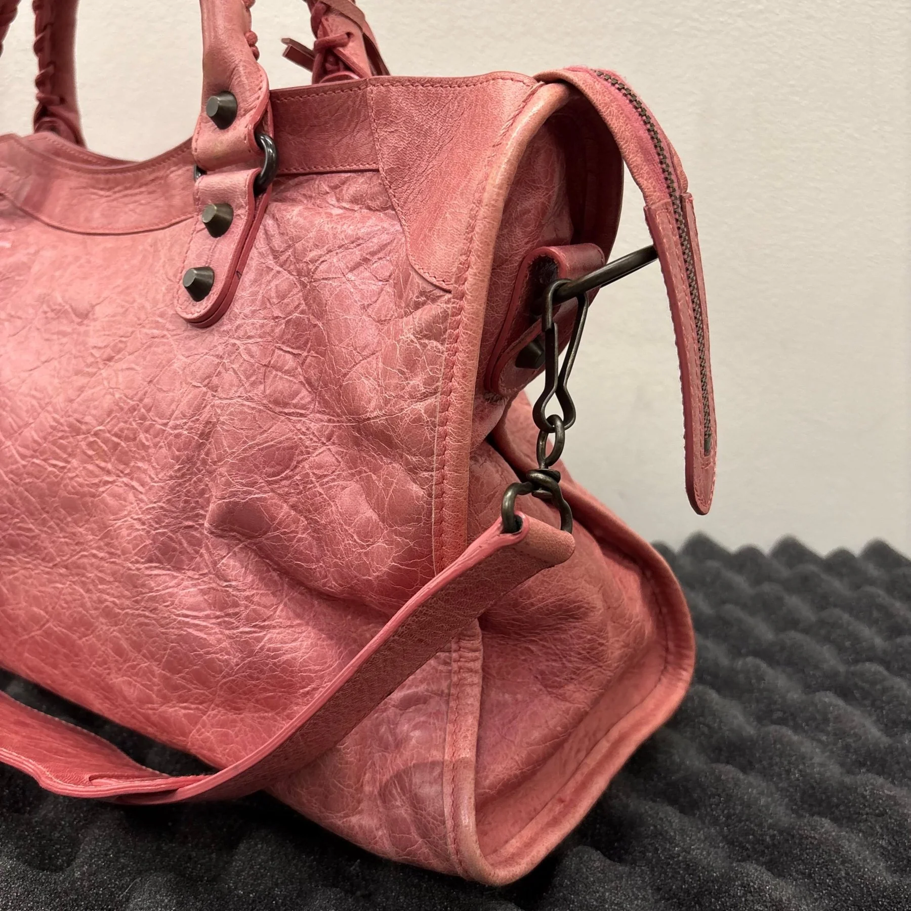 SS09 Balenciaga Pink City Leather Bag - Image 13