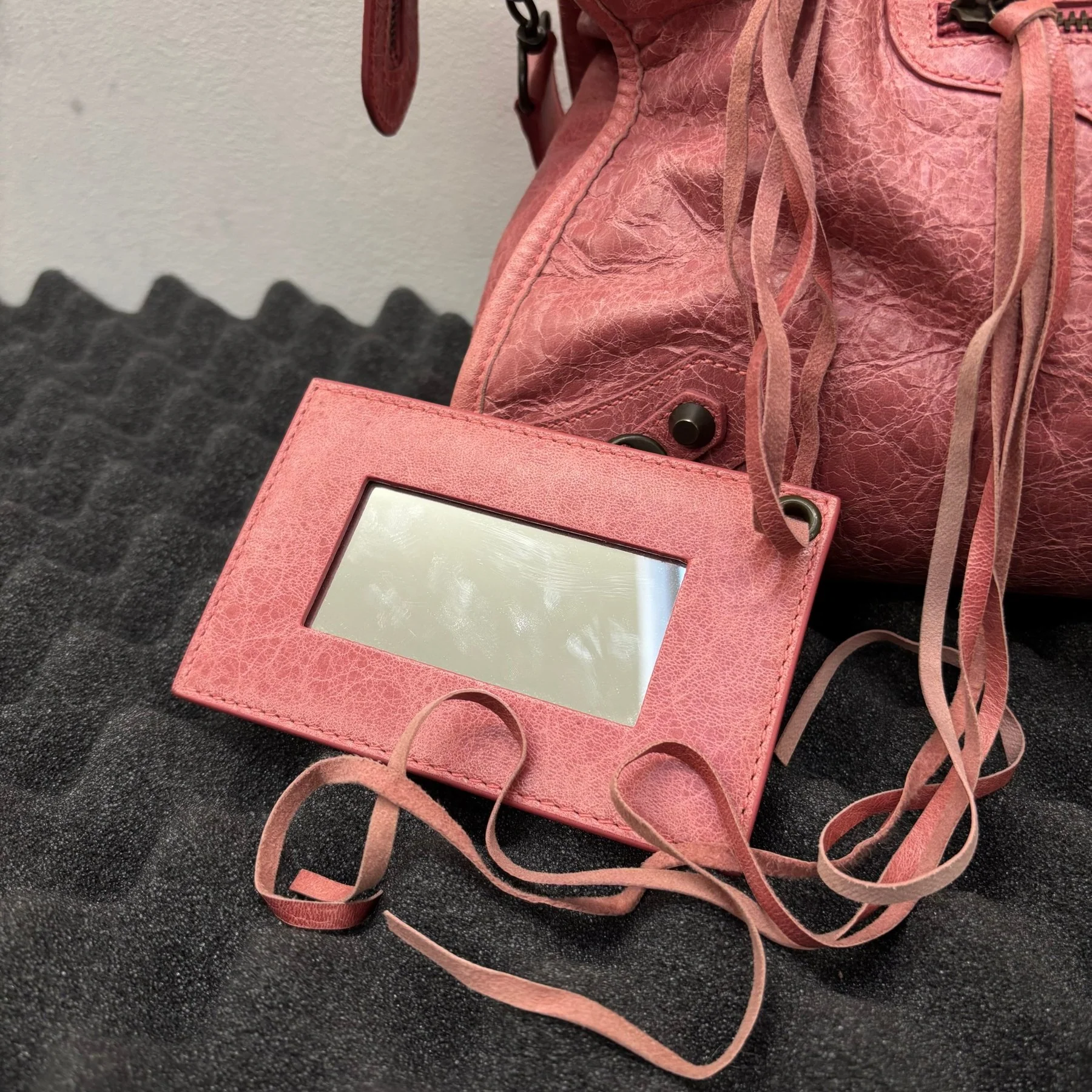 SS09 Balenciaga Pink City Leather Bag - Image 6