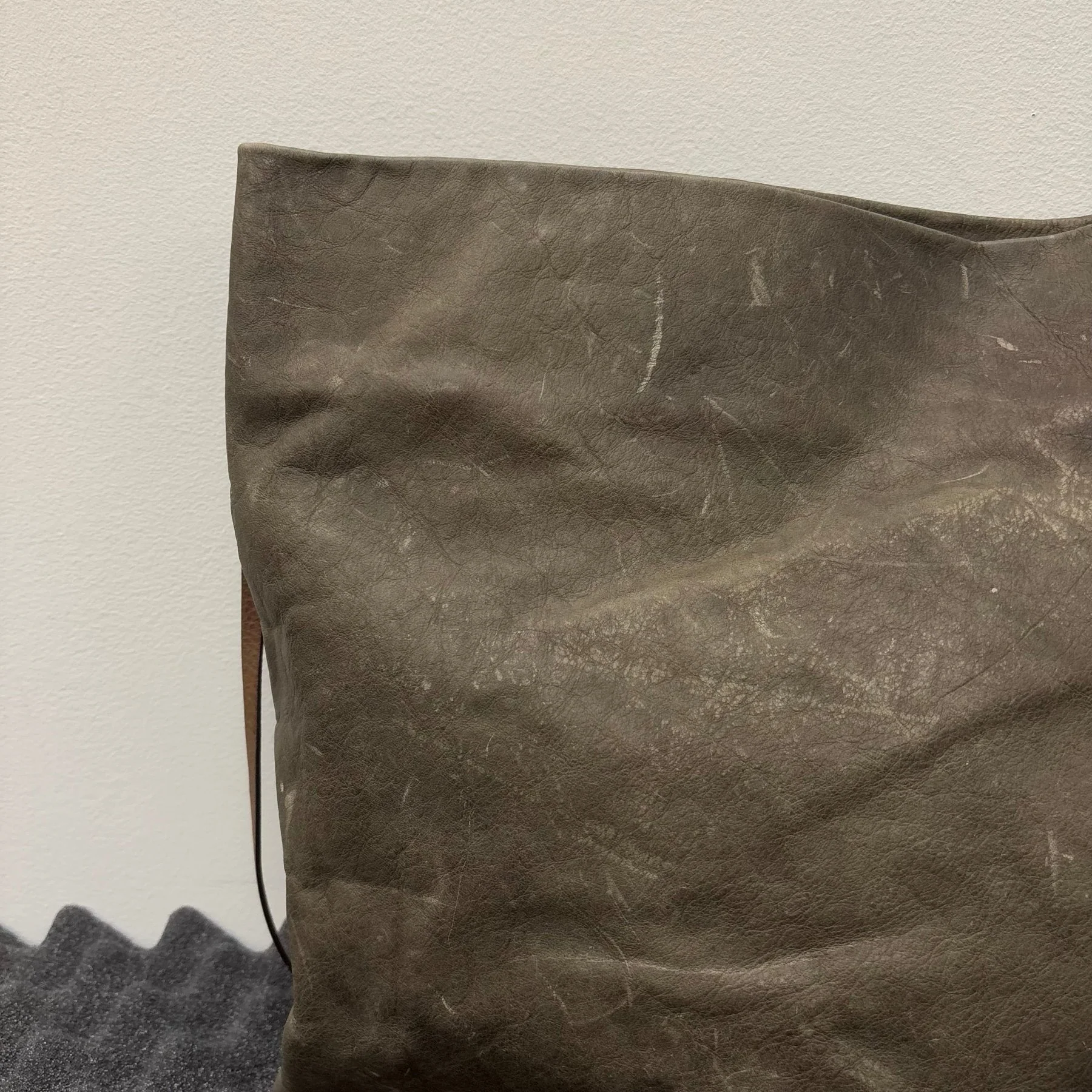 SS09 Rick Owens Leather Crossbody Bag - Image 7