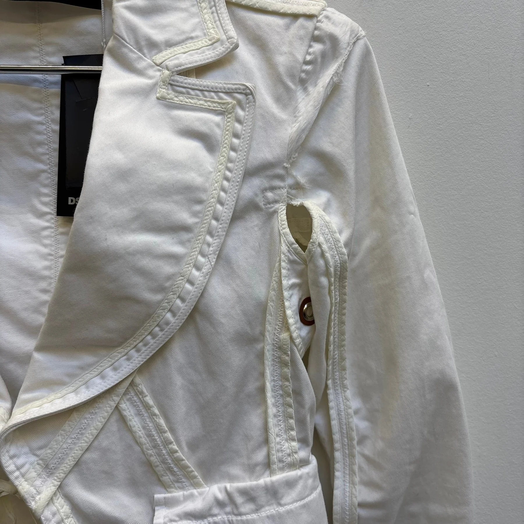 SS19 Dsquared2 Deconstructed Blazer - Image 3