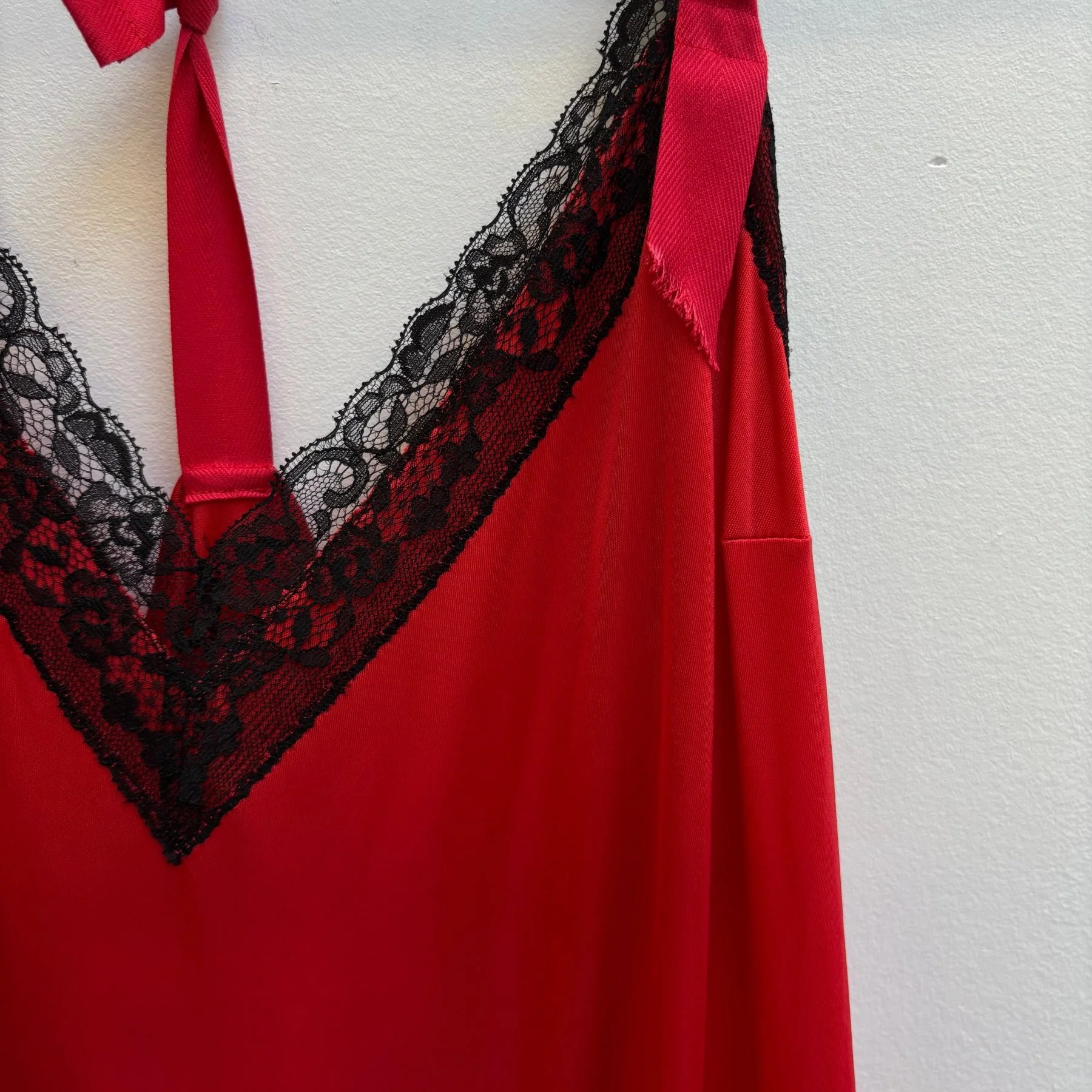 SS20 Junya Watanabe Lace Trim Buckle Strap Slip Dress - Image 3