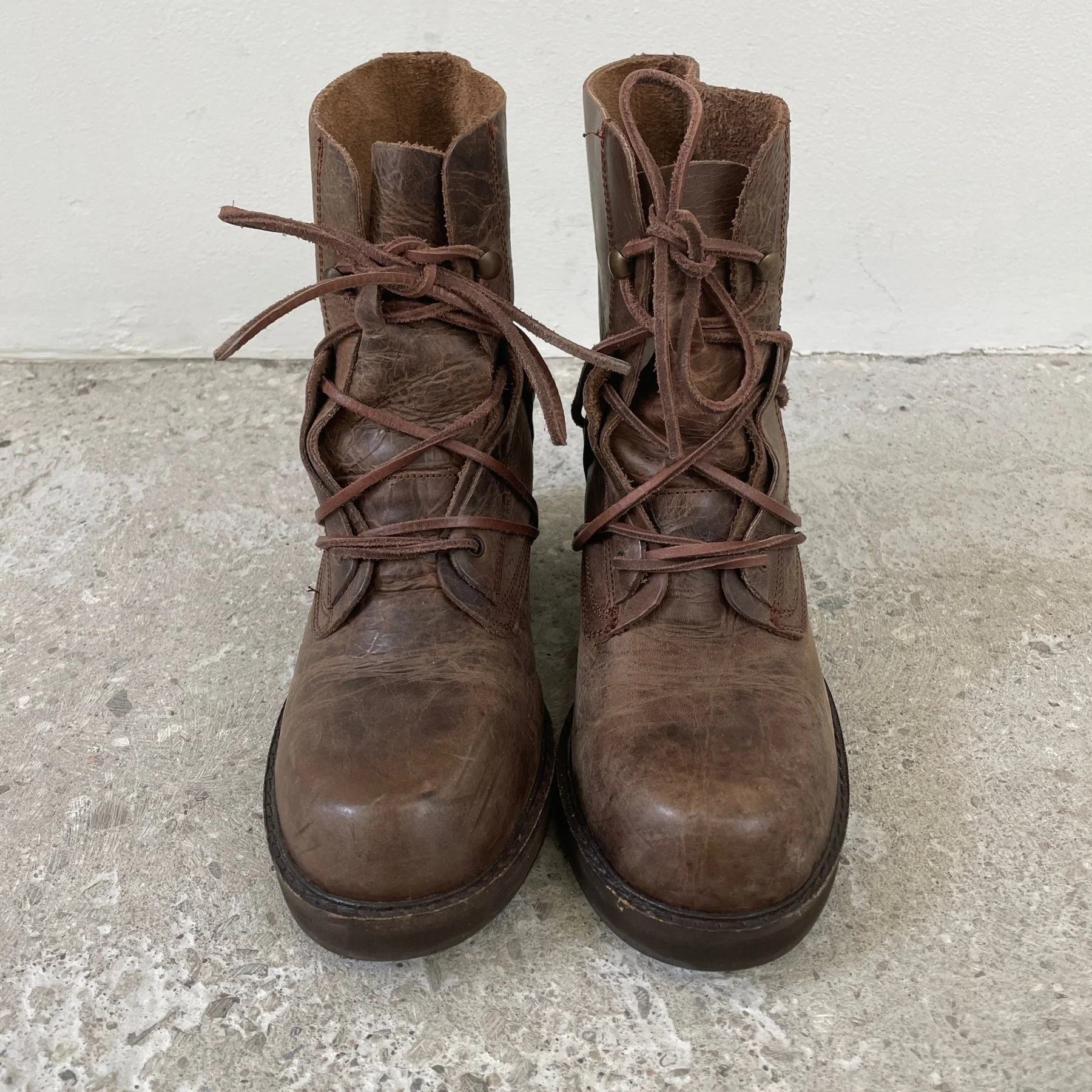 T2IN Dirt Brown Leather Bondage Boots - Image 3