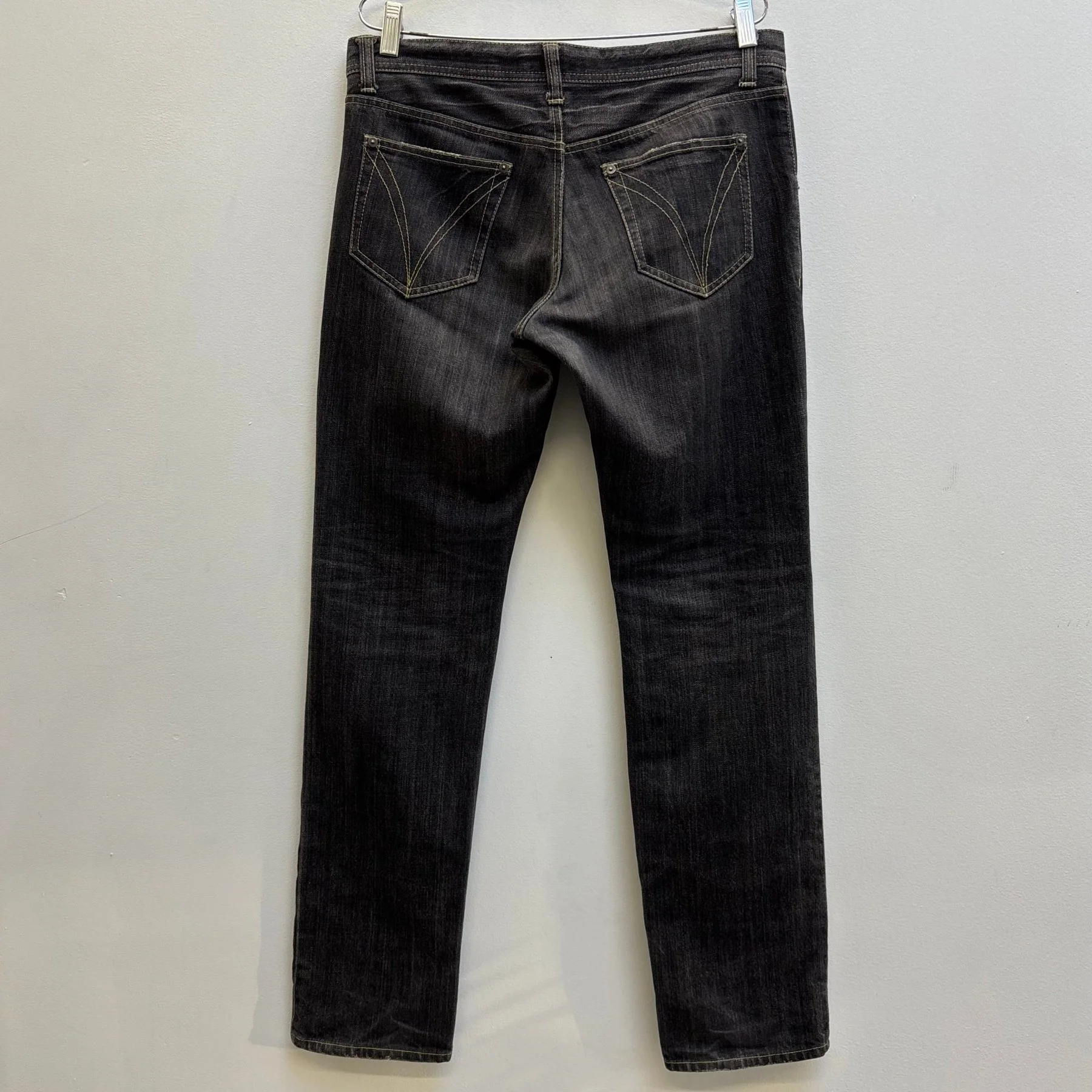 Tête Homme Acid Wash Distressed Denim Jeans - Image 2