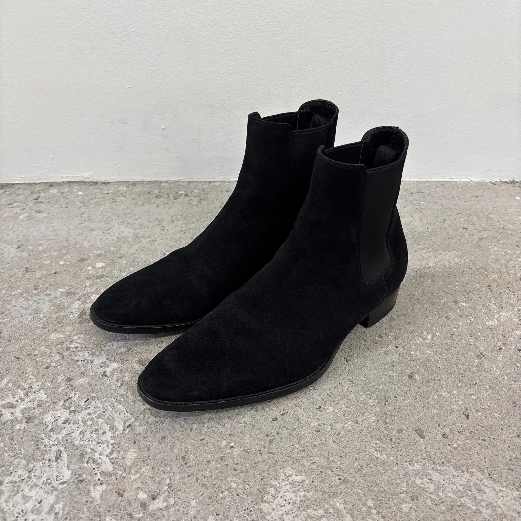 Yves Saint Laurent Wyatt Suede Chelsea Boots - Image 2